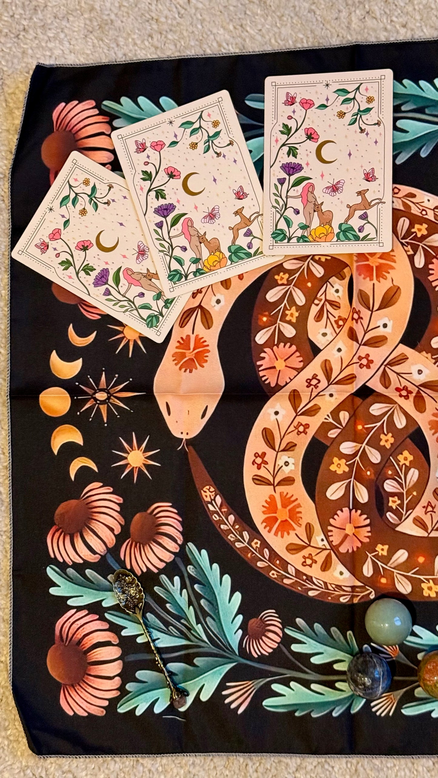Tapete de Altar para Lectura de Tarot // Serpientes Infinito
