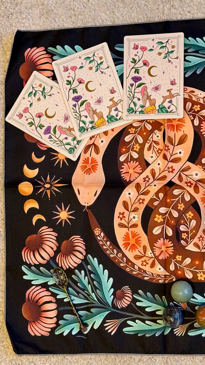 Tapete de Altar para Lectura de Tarot // Serpientes Infinito
