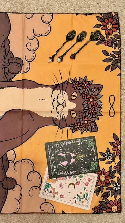 Tapete de Altar para Lectura de Tarot // Gata Cálico - Infinito