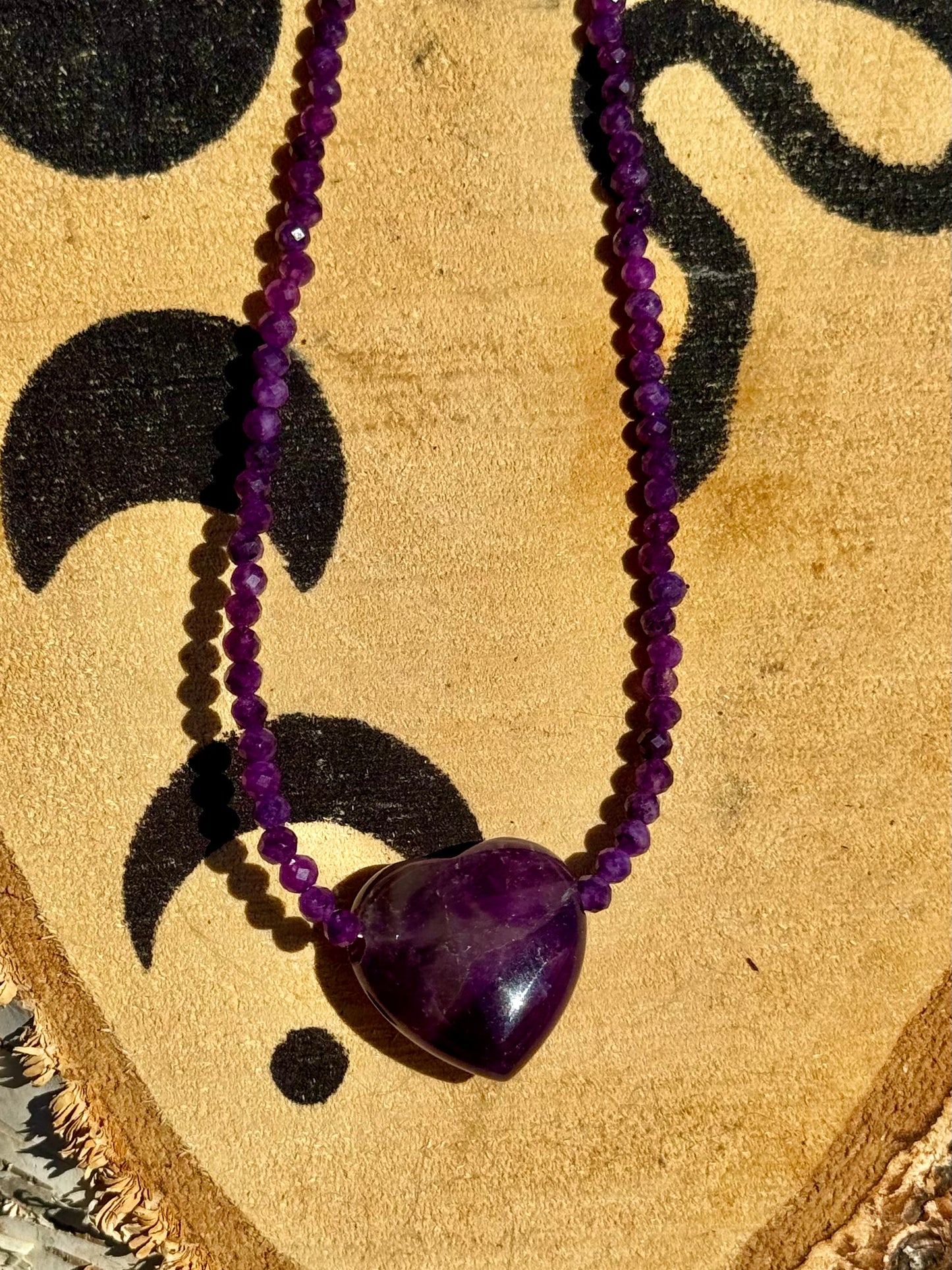 Collar de Amatista Natural -  Corazón - Piedra de la Intuición y la Calma
