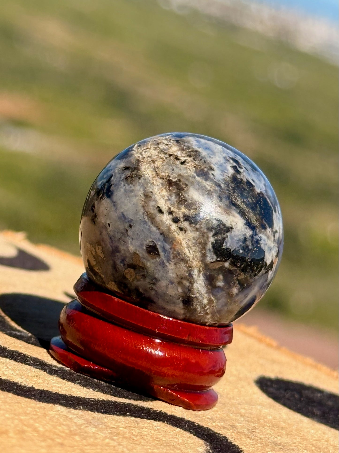 💙 Esfera de Lapislázuli Natural // Piedra de la Sabiduría y la Intuición