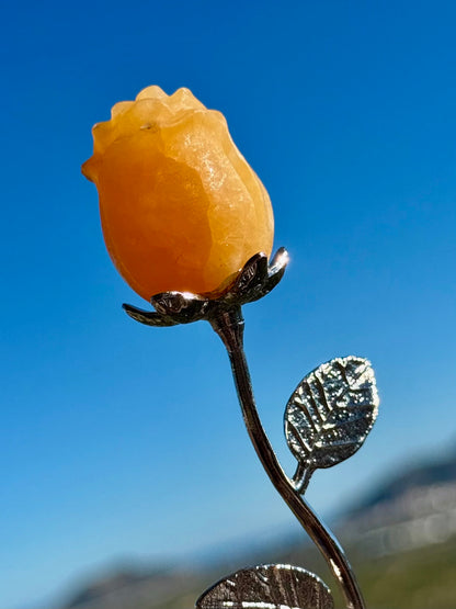 Rosa tallada en Mineral de Calcita Amarilla