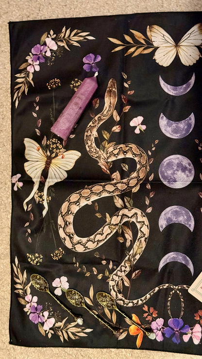 Tapete de Altar para Lectura de Tarot // Ciclo Lunar - Serpientes