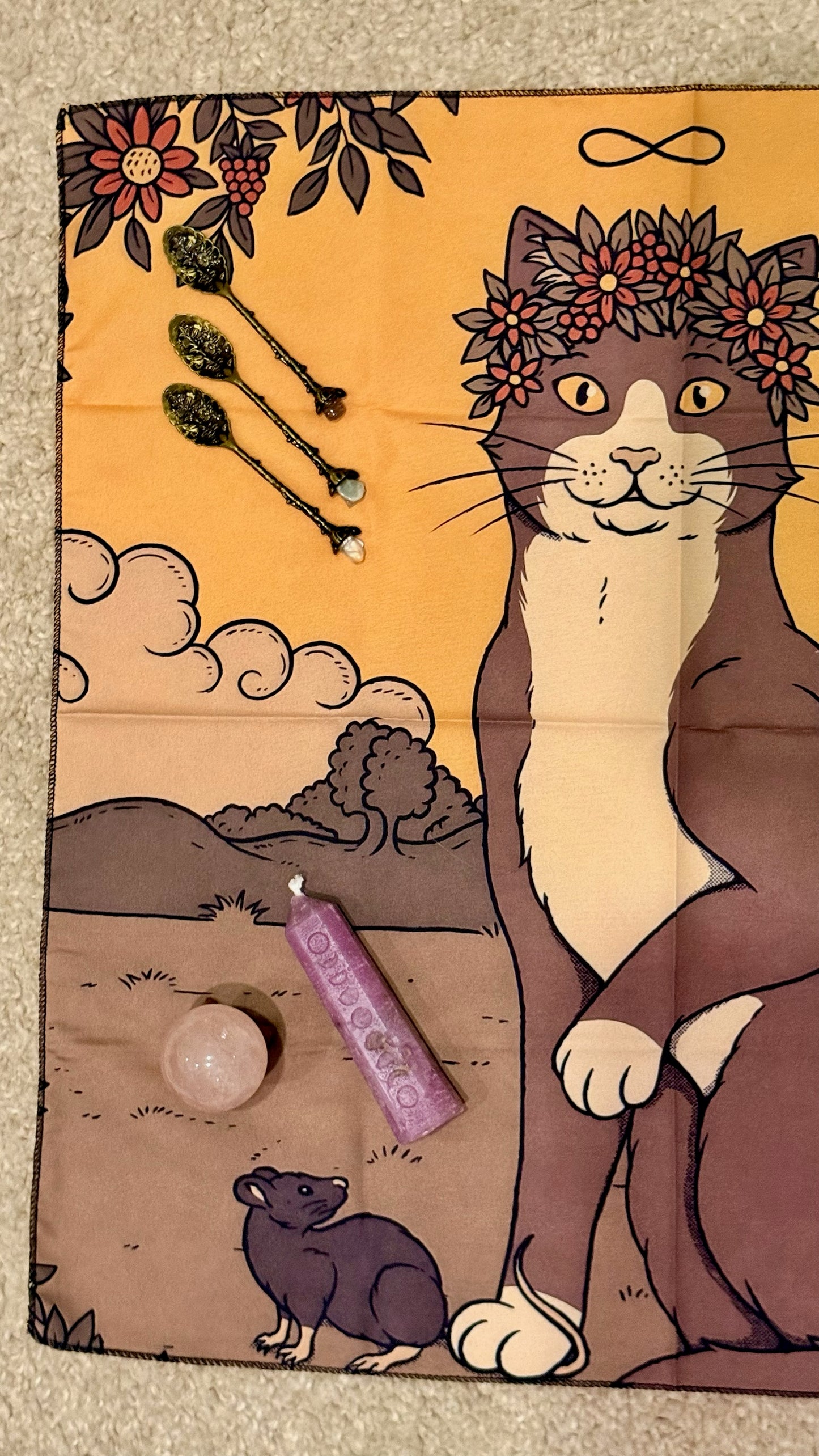 Tapete de Altar para Lectura de Tarot // Gata Cálico - Infinito