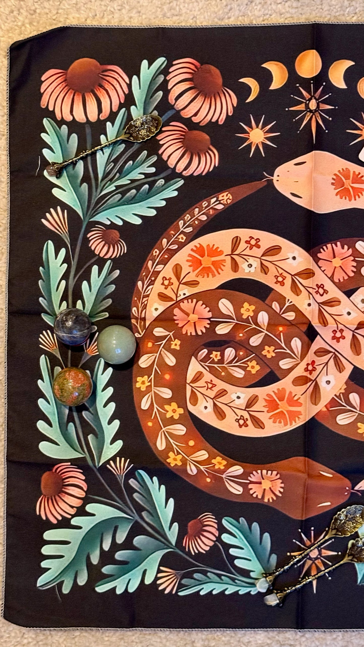 Tapete de Altar para Lectura de Tarot // Serpientes Infinito