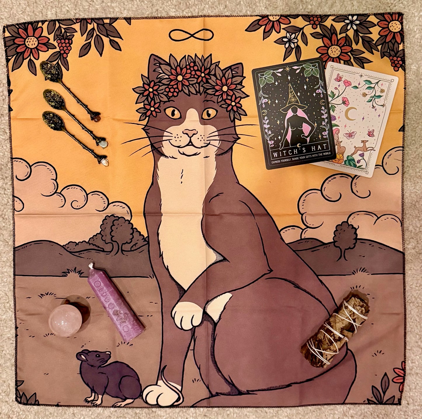 Tapete de Altar para Lectura de Tarot // Gata Cálico - Infinito