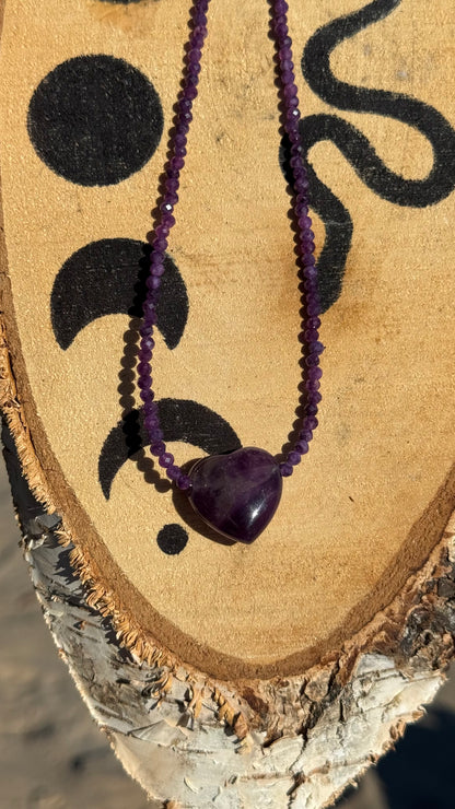 Collar de Amatista Natural -  Corazón - Piedra de la Intuición y la Calma