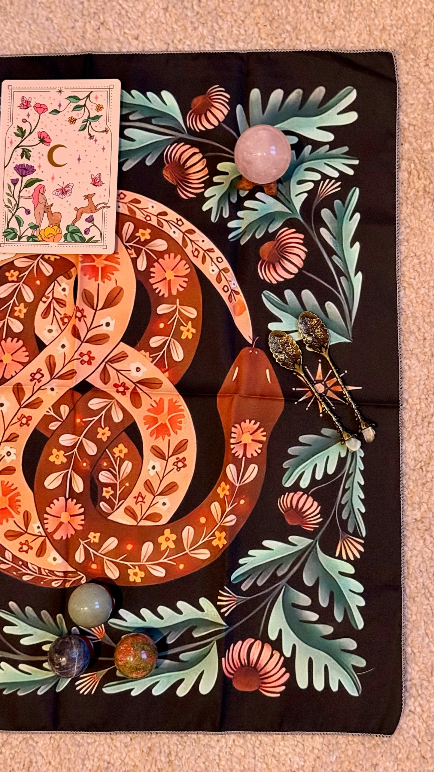 Tapete de Altar para Lectura de Tarot // Serpientes Infinito