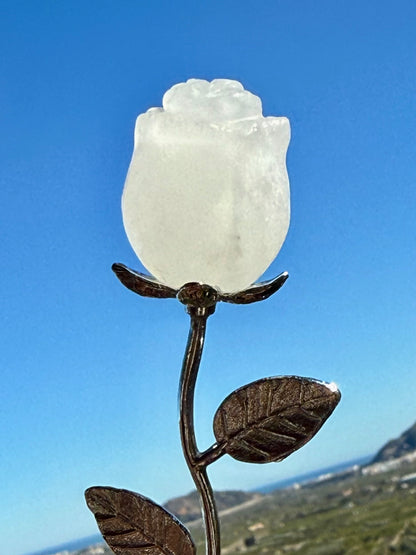 Rosa tallada en Mineral de Cuarzo Trasparente