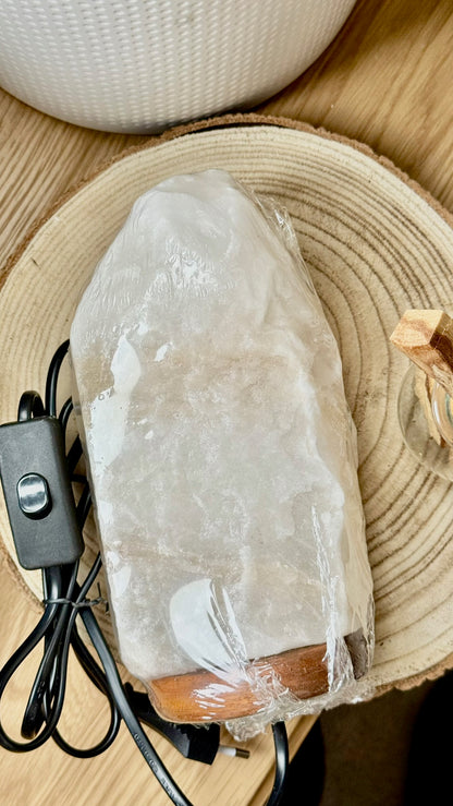 🪔 Lámpara de Sal Blanca de Himalaya (Pakistán) - 2/3 Kg
