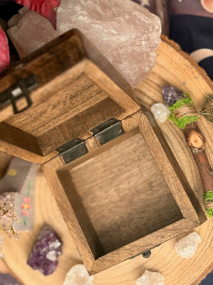 Caja de Madera Esmaltada // Luna de Amor