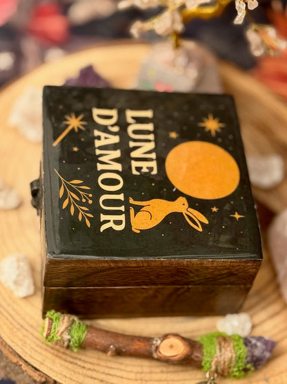 Caja de Madera Esmaltada // Luna de Amor